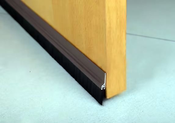 isolation bas de porte